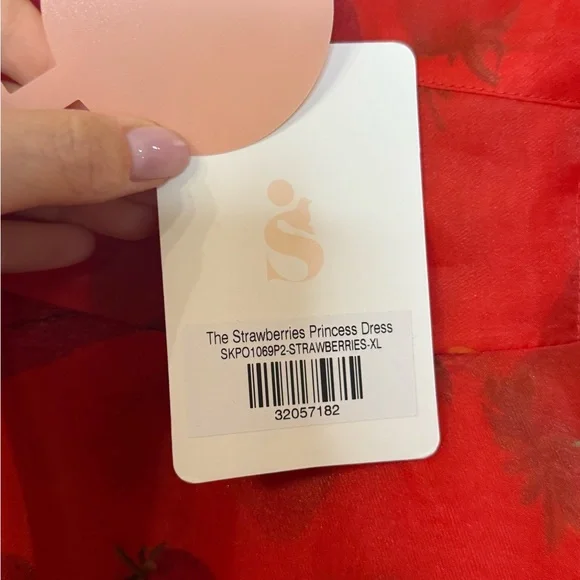 Selkie Strawberry Princess Dress 🍓 - Picture 5 of 6